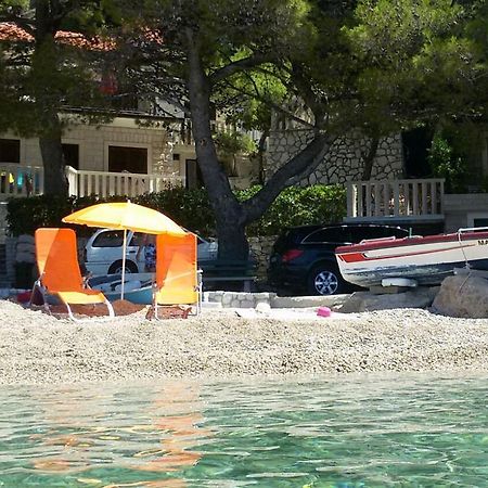 Apartments By The Sea Brela, Makarska - 11821 外观 照片