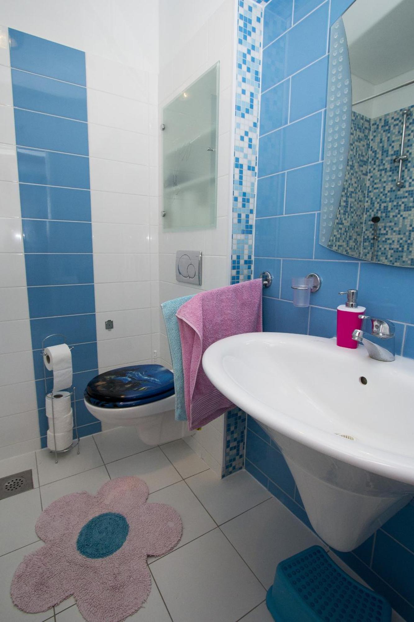Apartments By The Sea Brela, Makarska - 11821 客房 照片